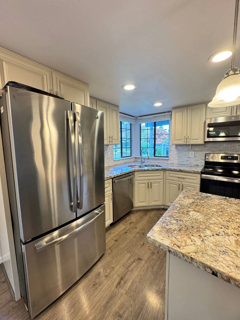 After cleaning, same spot: Kitchen and island